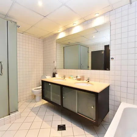 Ferienwohnung Luxury Escapes - 2-Br Marina View Retreat At Marina Quays Dubai Exterior foto